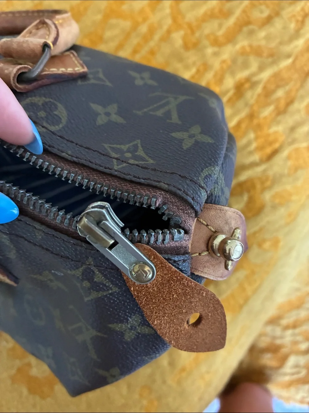 ✨ Vintage‎ 1984 Louis Vuitton Monogram Speedy 30 ✨
